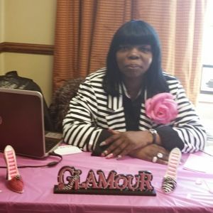 Meet your Posher, Cynthia